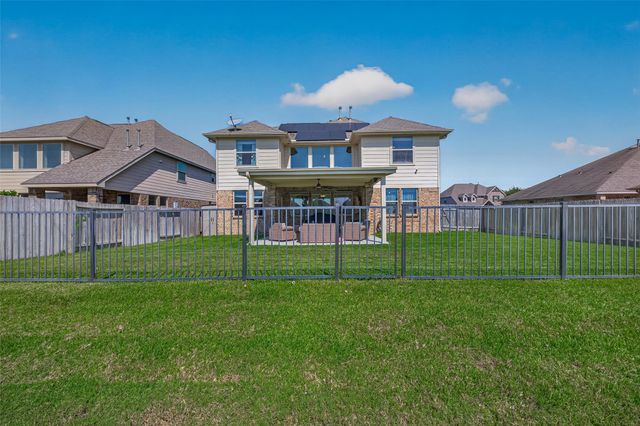 6111 Wayne Way, Rosenberg, TX 77471