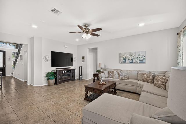 6111 Wayne Way, Rosenberg, TX 77471