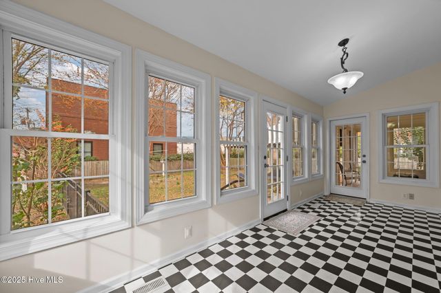 3342 N Contentnea Street, Farmville, NC 27828