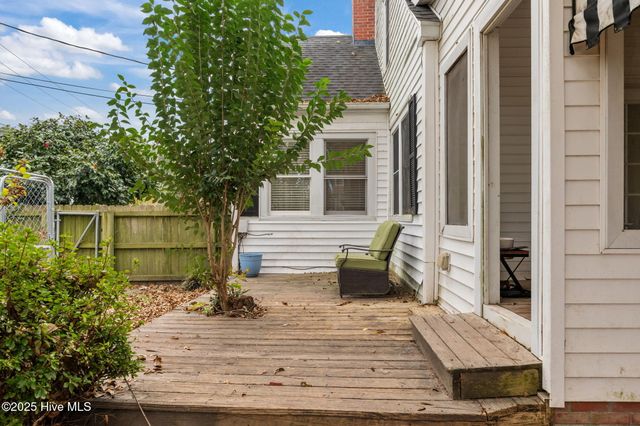 3342 N Contentnea Street, Farmville, NC 27828