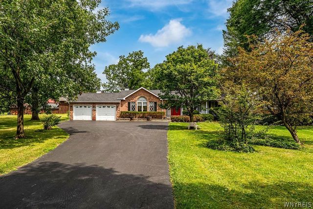 6163 Campbell Boulevard, Pendleton, NY 14094