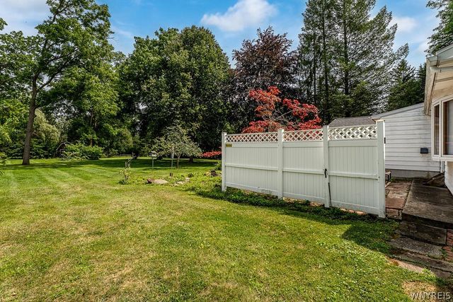 6163 Campbell Boulevard, Pendleton, NY 14094