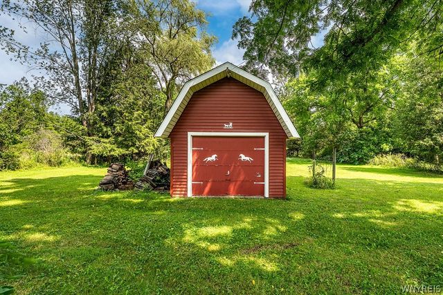 6163 Campbell Boulevard, Pendleton, NY 14094