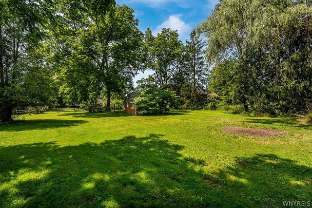6163 Campbell Boulevard, Pendleton, NY 14094