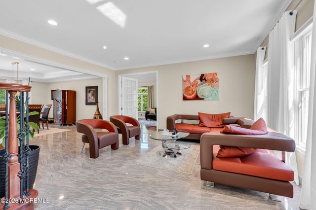 14 Diamond Hill Road, Marlboro, NJ 07746