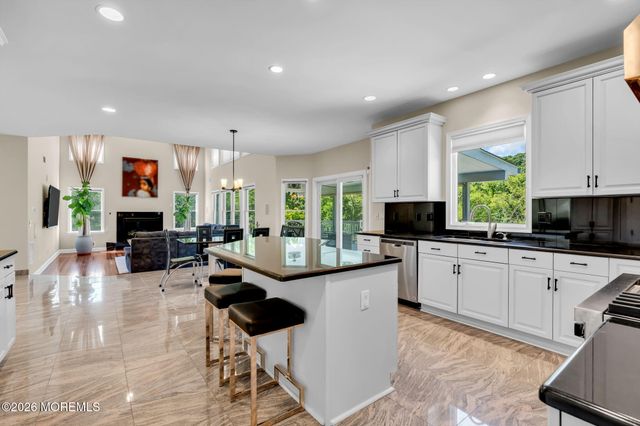 14 Diamond Hill Road, Marlboro, NJ 07746