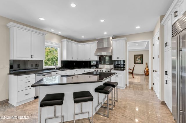 14 Diamond Hill Road, Marlboro, NJ 07746