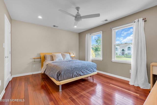 14 Diamond Hill Road, Marlboro, NJ 07746