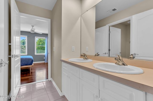 14 Diamond Hill Road, Marlboro, NJ 07746