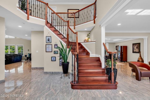 14 Diamond Hill Road, Marlboro, NJ 07746