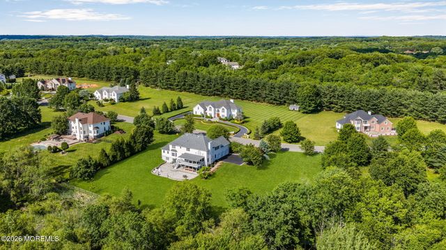14 Diamond Hill Road, Marlboro, NJ 07746