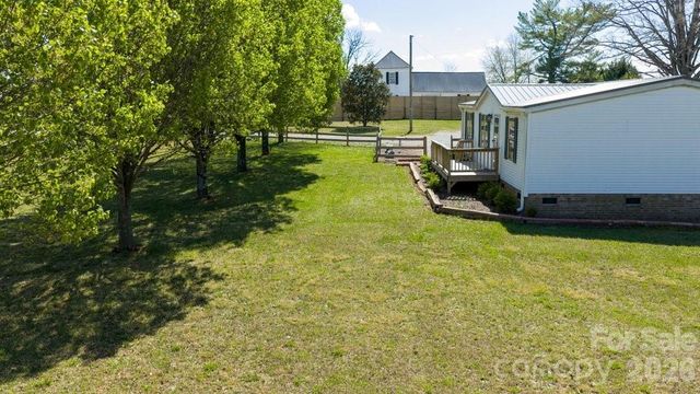 889 Tabor Road, Olin, NC 28660