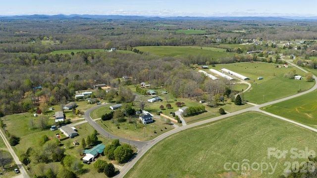 889 Tabor Road, Olin, NC 28660
