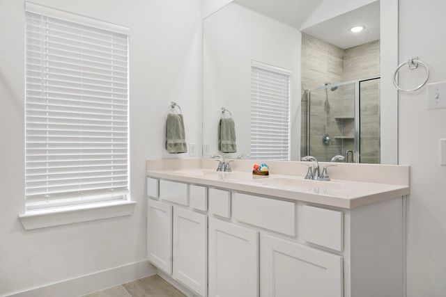 1749 Eagle Landing, Van Alstyne, TX 75495