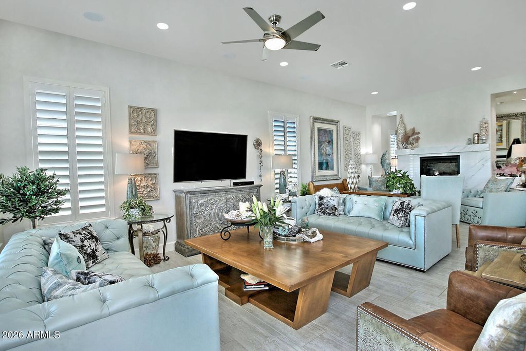 Image 10 of property listing at 36607 N STONEWARE Drive, Queen Creek, AZ 85140