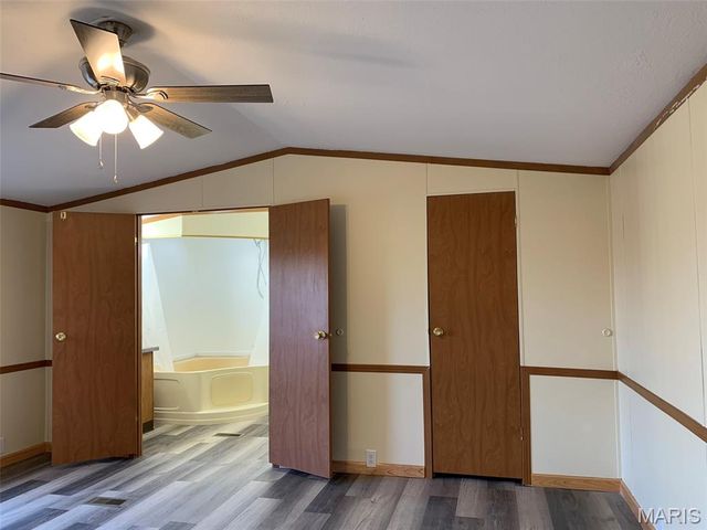 1322 Reiker Ford Road, St Clair, MO 63077