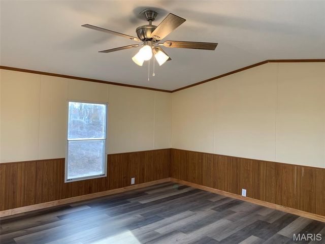 1322 Reiker Ford Road, St Clair, MO 63077