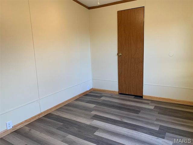 1322 Reiker Ford Road, St Clair, MO 63077