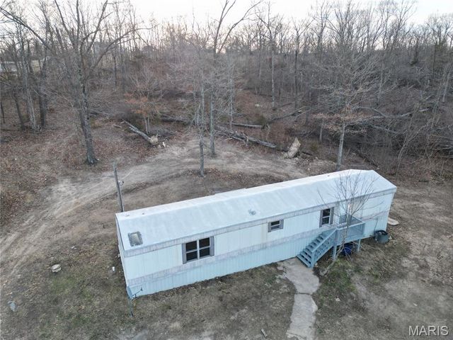 1322 Reiker Ford Road, St Clair, MO 63077