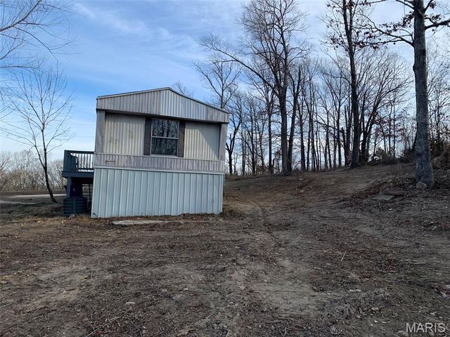 1322 Reiker Ford Road, St Clair, MO 63077