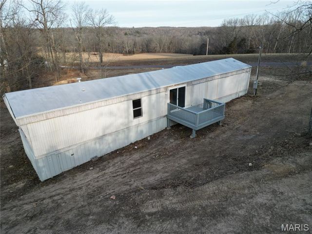 1322 Reiker Ford Road, St Clair, MO 63077