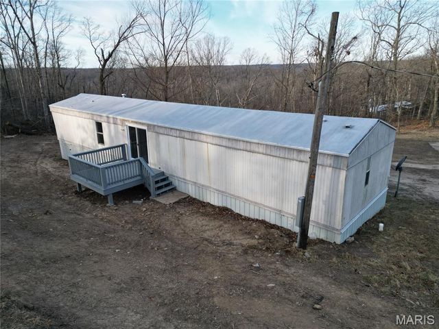 1322 Reiker Ford Road, St Clair, MO 63077