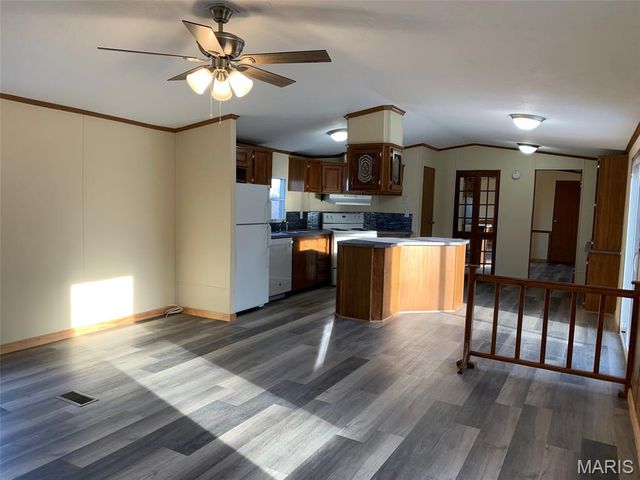 1322 Reiker Ford Road, St Clair, MO 63077