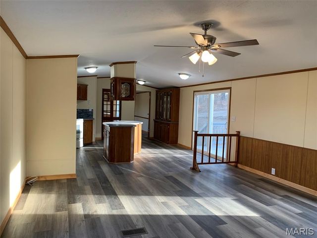 1322 Reiker Ford Road, St Clair, MO 63077