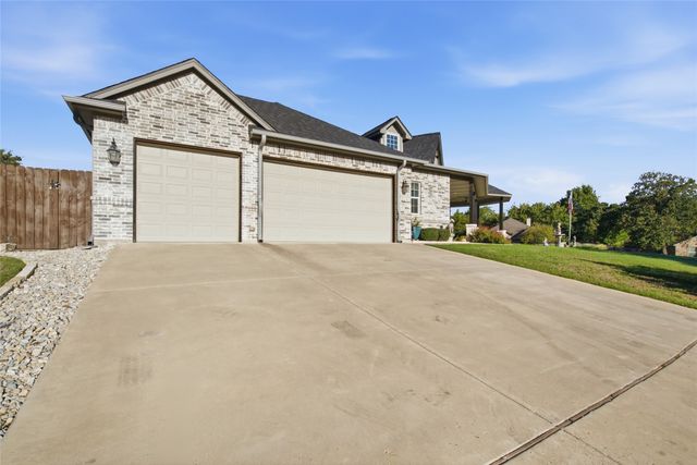 108 Ty Lane, Azle, TX 76020