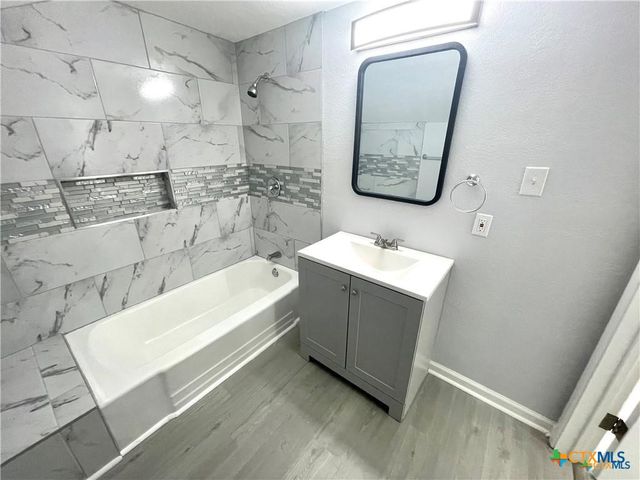 743 E 13th Avenue, Belton, TX 76513