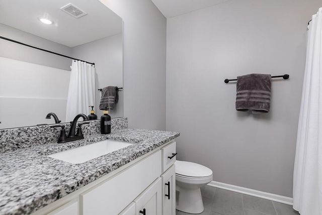 16349 Lolly Lane, Basehor, KS 66007