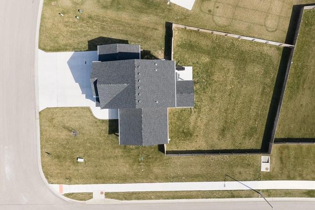 16349 Lolly Lane, Basehor, KS 66007