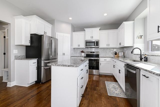 16349 Lolly Lane, Basehor, KS 66007