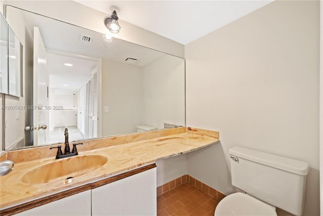 6601 SW 116th Ct 404, Miami, FL 33173