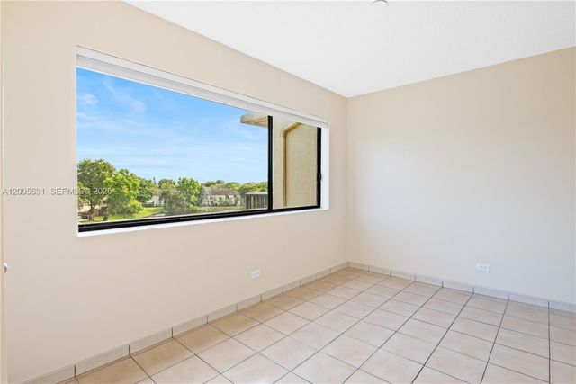 6601 SW 116th Ct 404, Miami, FL 33173