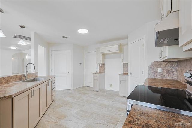 1368 Garden Drive, Mission, TX 78572