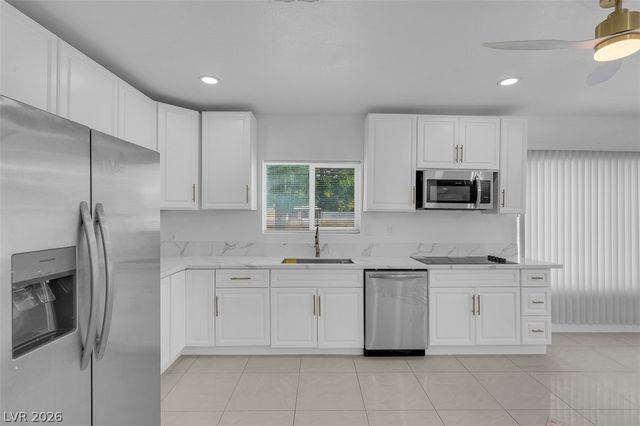 3200 West Oakey Boulevard, Las Vegas, NV 89102