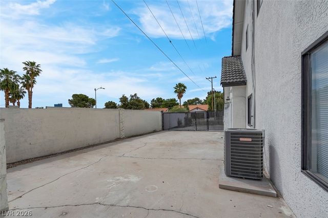 3200 West Oakey Boulevard, Las Vegas, NV 89102