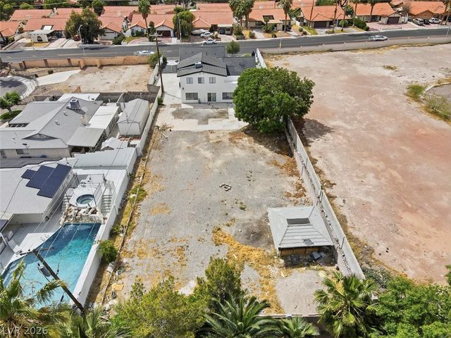 3200 West Oakey Boulevard, Las Vegas, NV 89102