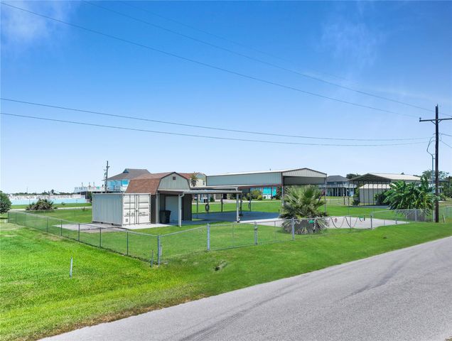 1134 E Canal East, Crystal Beach, TX 77650