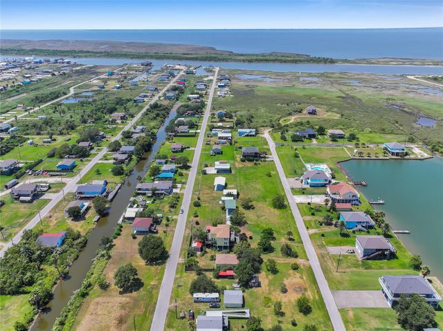 1134 E Canal East, Crystal Beach, TX 77650
