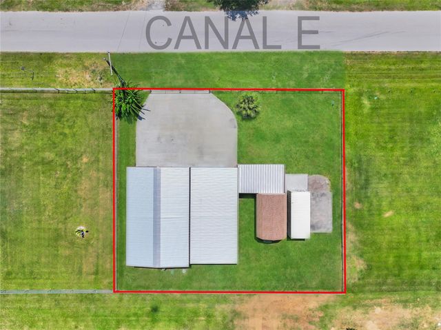 1134 E Canal East, Crystal Beach, TX 77650