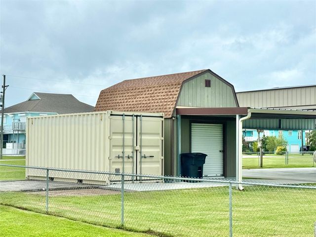 1134 E Canal East, Crystal Beach, TX 77650