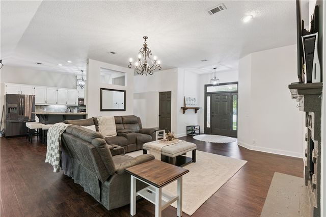 136 Lake Jordan Blvd, Kingsland, GA 31548