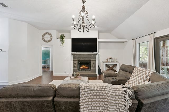 136 Lake Jordan Blvd, Kingsland, GA 31548