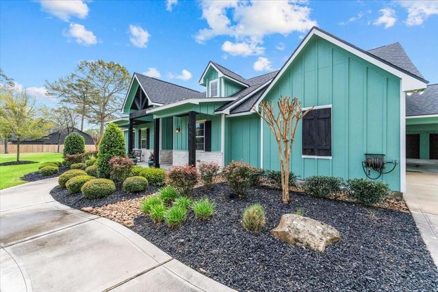 15637 Knotty Oaks Trail, Magnolia, TX 77355