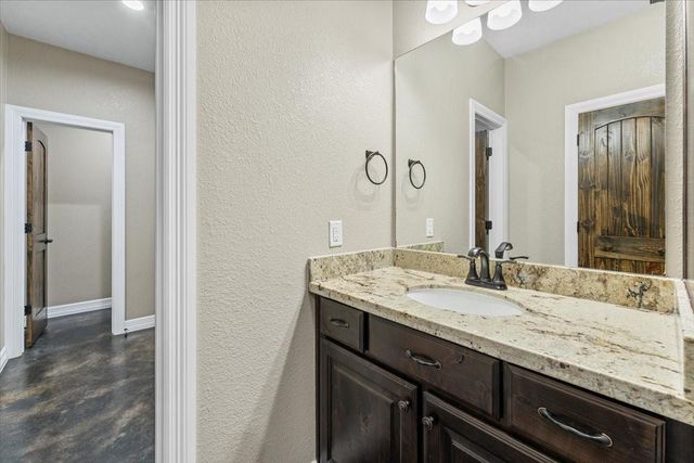 15637 Knotty Oaks Trail, Magnolia, TX 77355