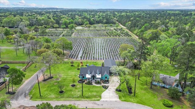 15637 Knotty Oaks Trail, Magnolia, TX 77355