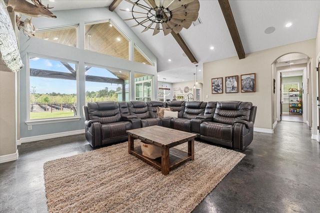 15637 Knotty Oaks Trail, Magnolia, TX 77355