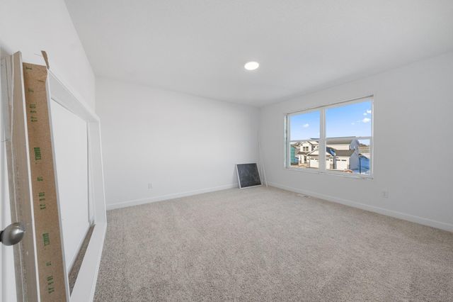 565 Waterford Place, Waconia, MN 55387